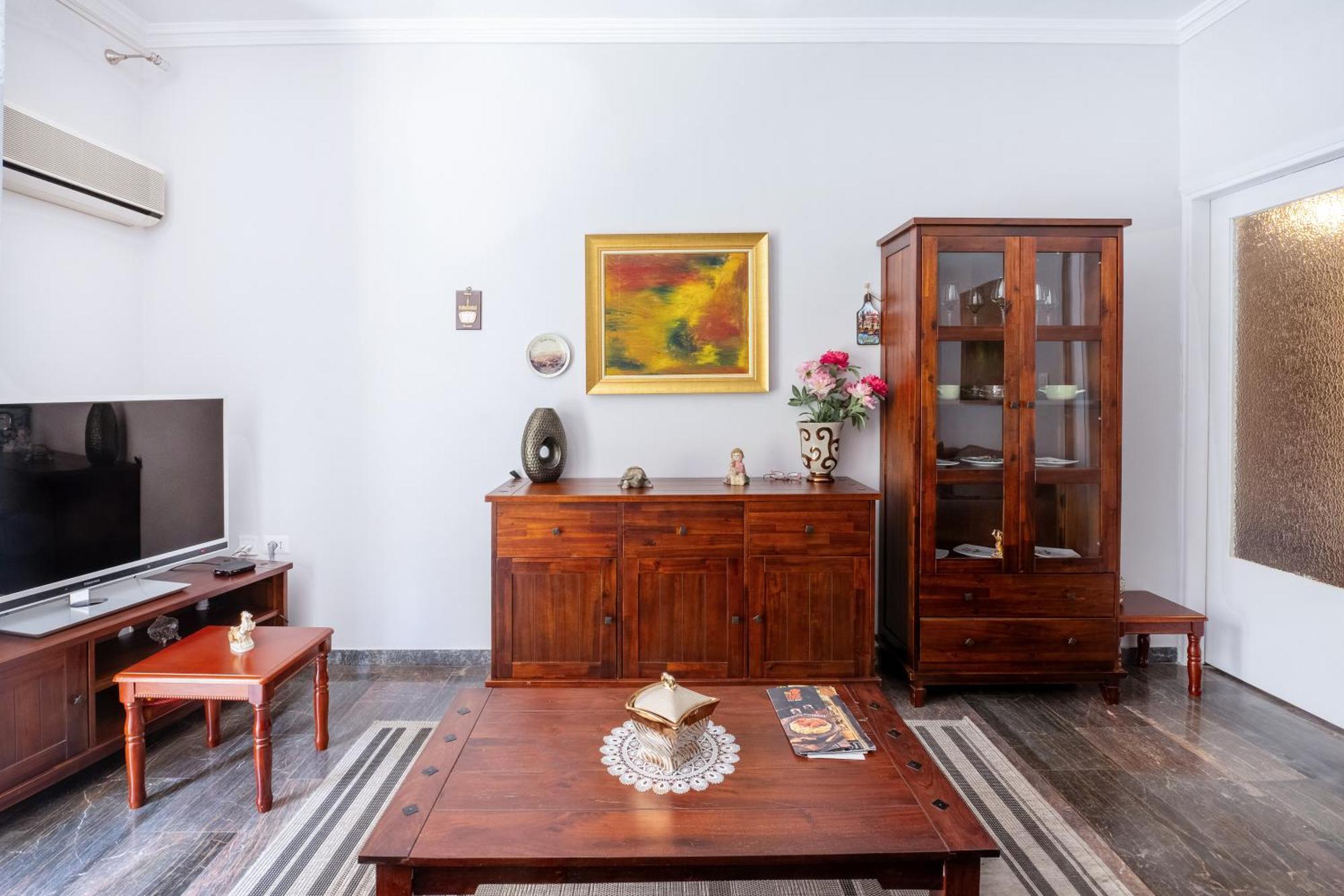 Charming & Authentic Gem - Walk To Port & Shops! Διαμέρισμα Πάτρα Εξωτερικό φωτογραφία